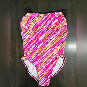 Nike Swimsuit size 8 like new